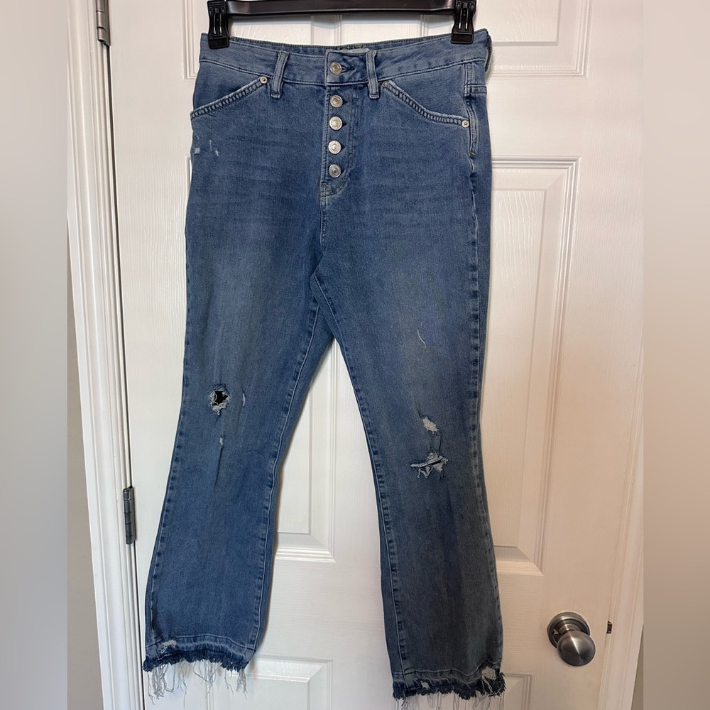 We The Free Free People Distressed Crop Jeans | Size 28 | Raw Hem | Button Fly